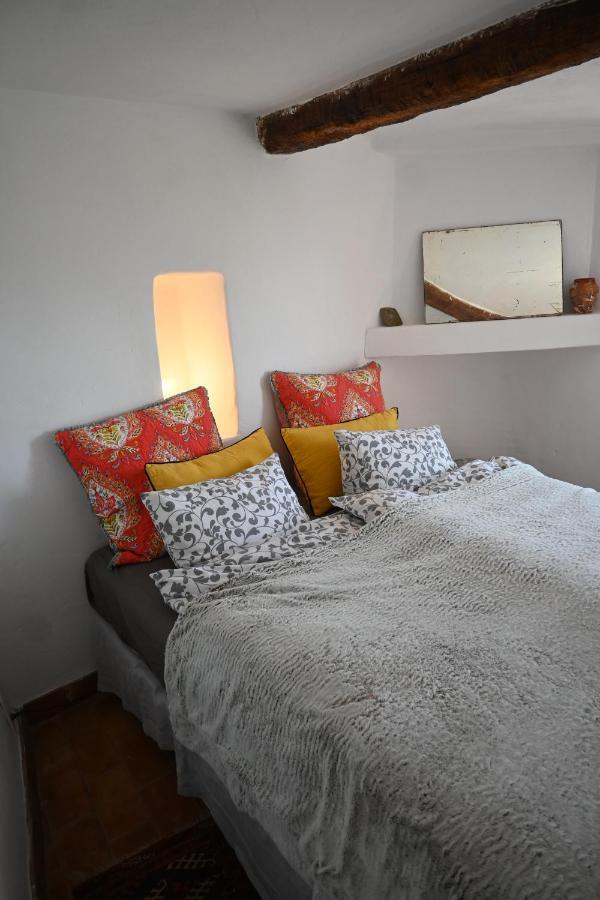 Maison Porte Heureuse Roussillon en Isere Exteriör bild